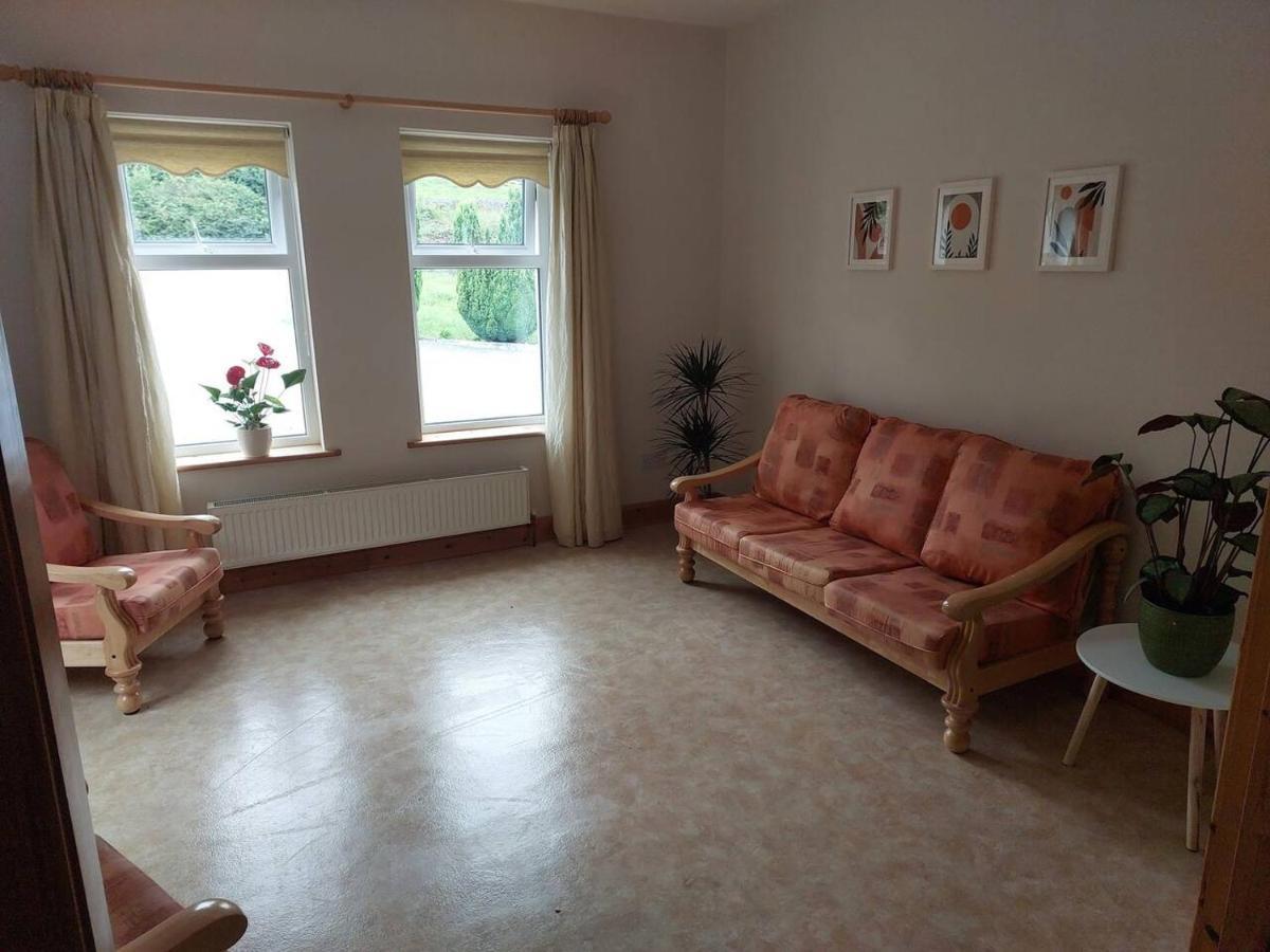 Home In Енис Екстериор снимка
