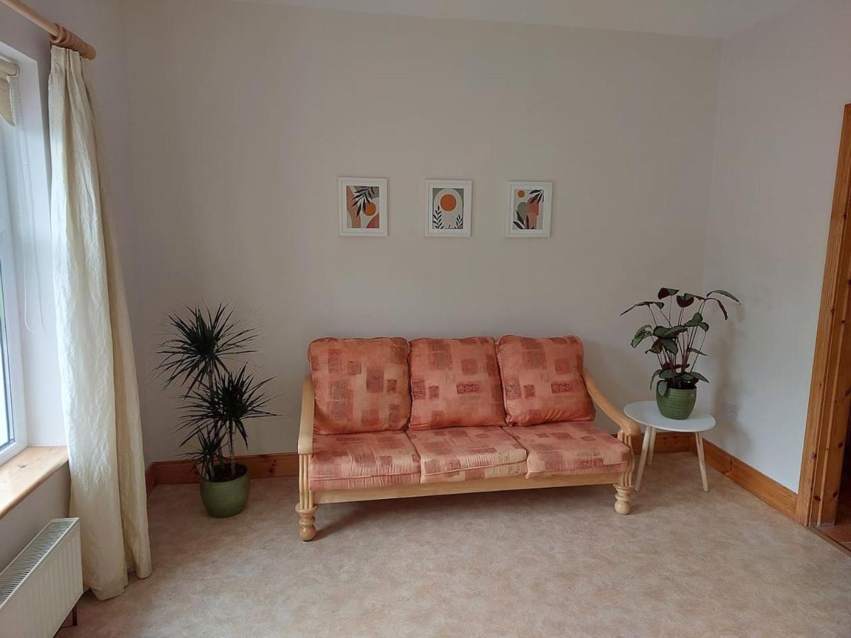 Home In Енис Екстериор снимка